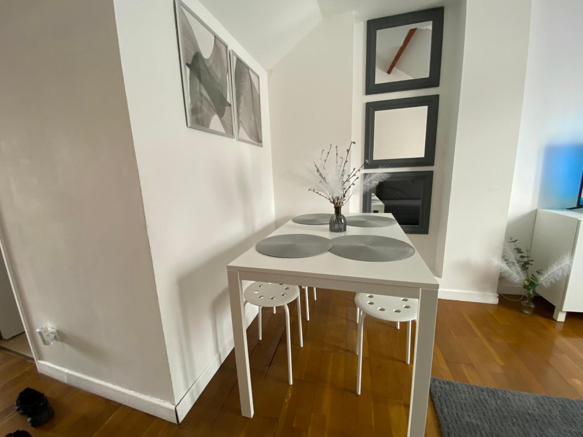 Apartment Duplex Minimaliste - 30 Min De Paris Saint-Ouen-l'Aumone