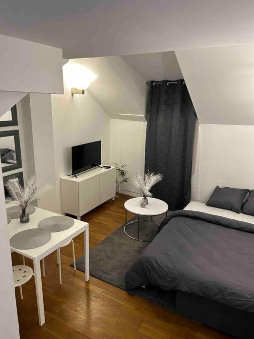 Duplex Minimaliste - 30 Min De Paris Apartment
